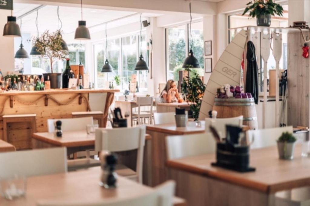 Seeblick Geniessen In Schoener Fewo Am Edersee Scheid  エクステリア 写真